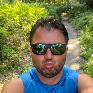 Meet your Posher, Dimitri